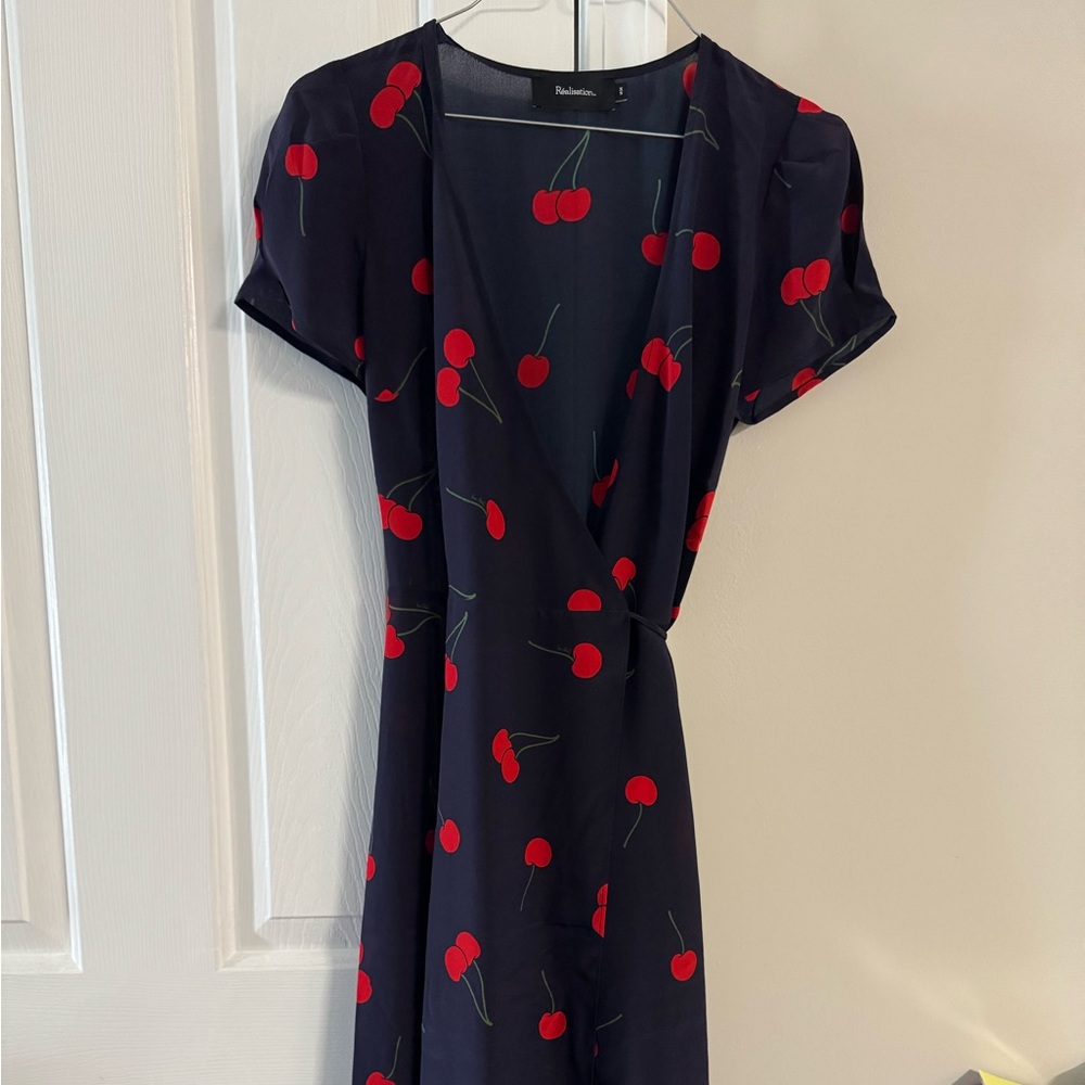 Realisation Par Cherry Dress - Picture 3 of 4